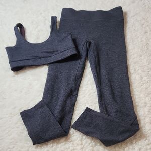 We Over Me Set Sz XS - Universal Revere Reversible Bra/ Legging Heathered Black